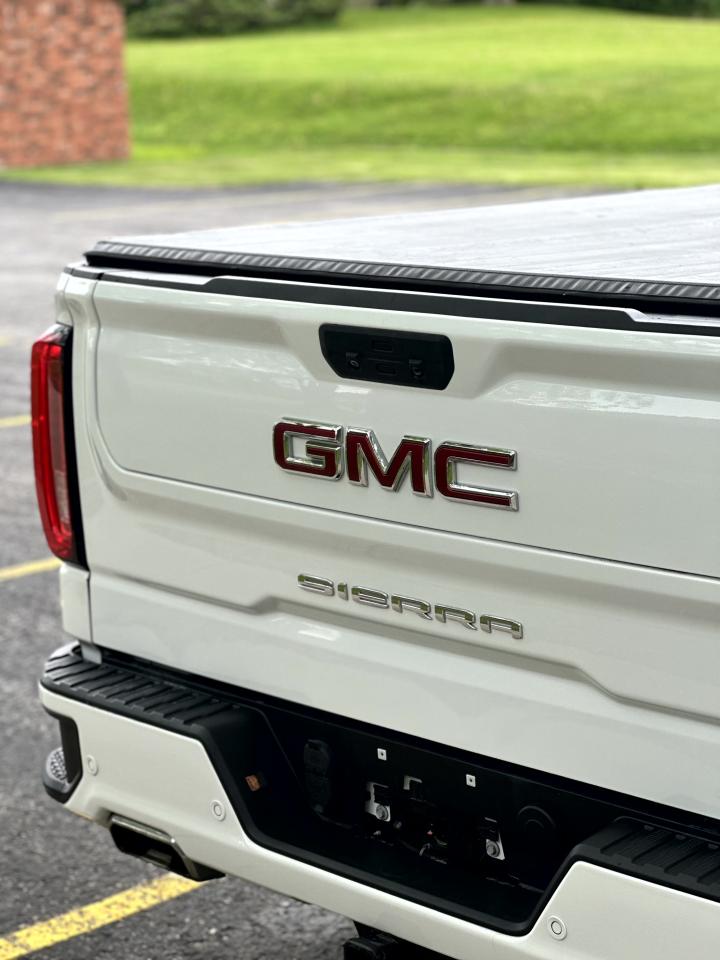 2022 GMC Sierra 1500 AT4 - Photo #12