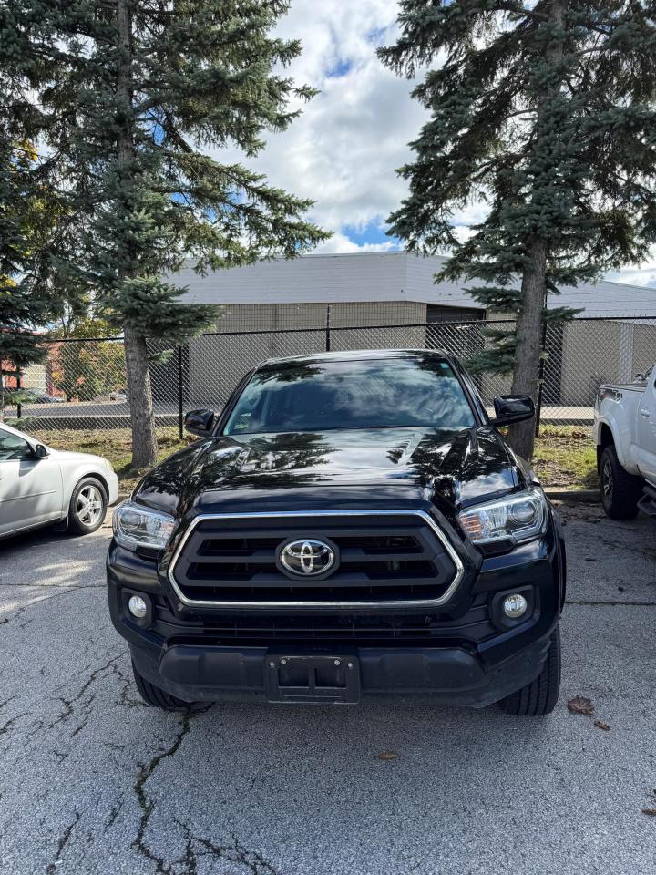 Used 2023 Toyota Tacoma 4WD Double Cab SR5 for sale in Mississauga, ON