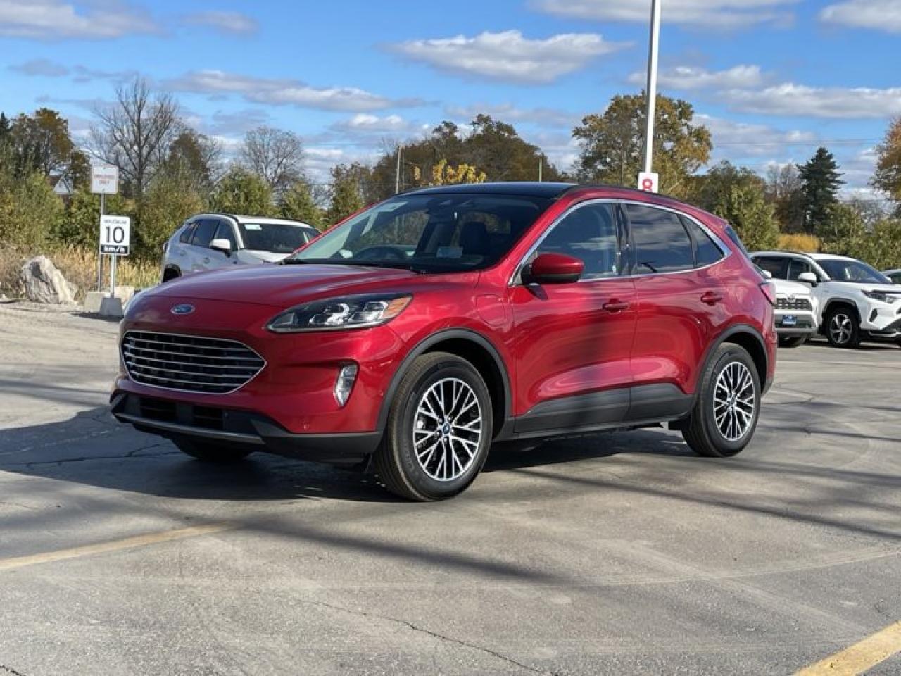 Used 2022 Ford Escape Titanium Plug-In Hybrid Titanium, Leather, Panoramic Sunroof, Adaptive Cruise, Heated Steering for sale in Guelph, ON