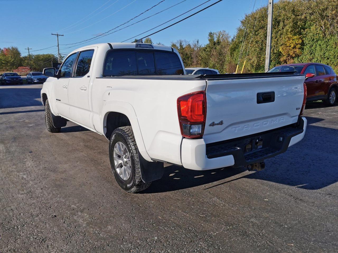 2019 Toyota Tacoma SR5 4X4 - Photo #3