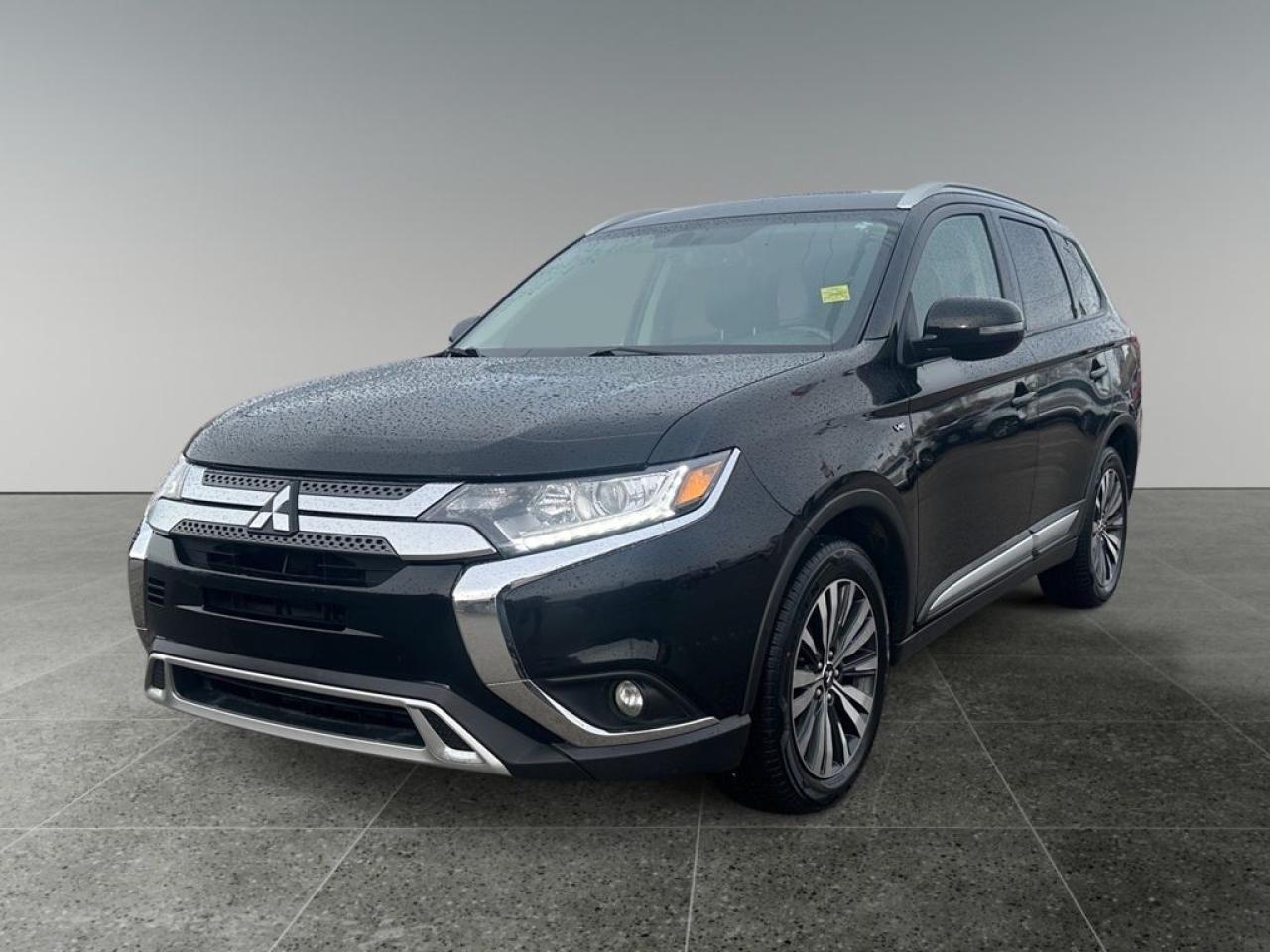 Used 2020 Mitsubishi Outlander SEL - Sunroof -  Heated Seats for sale in Saskatoon, SK