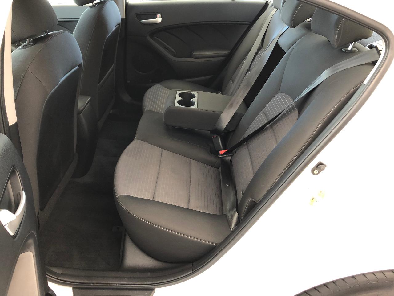 2018 Kia Forte LX+New Brakes+ApplePlay+Heated Seats+CLEAN CARFAX - Photo #20