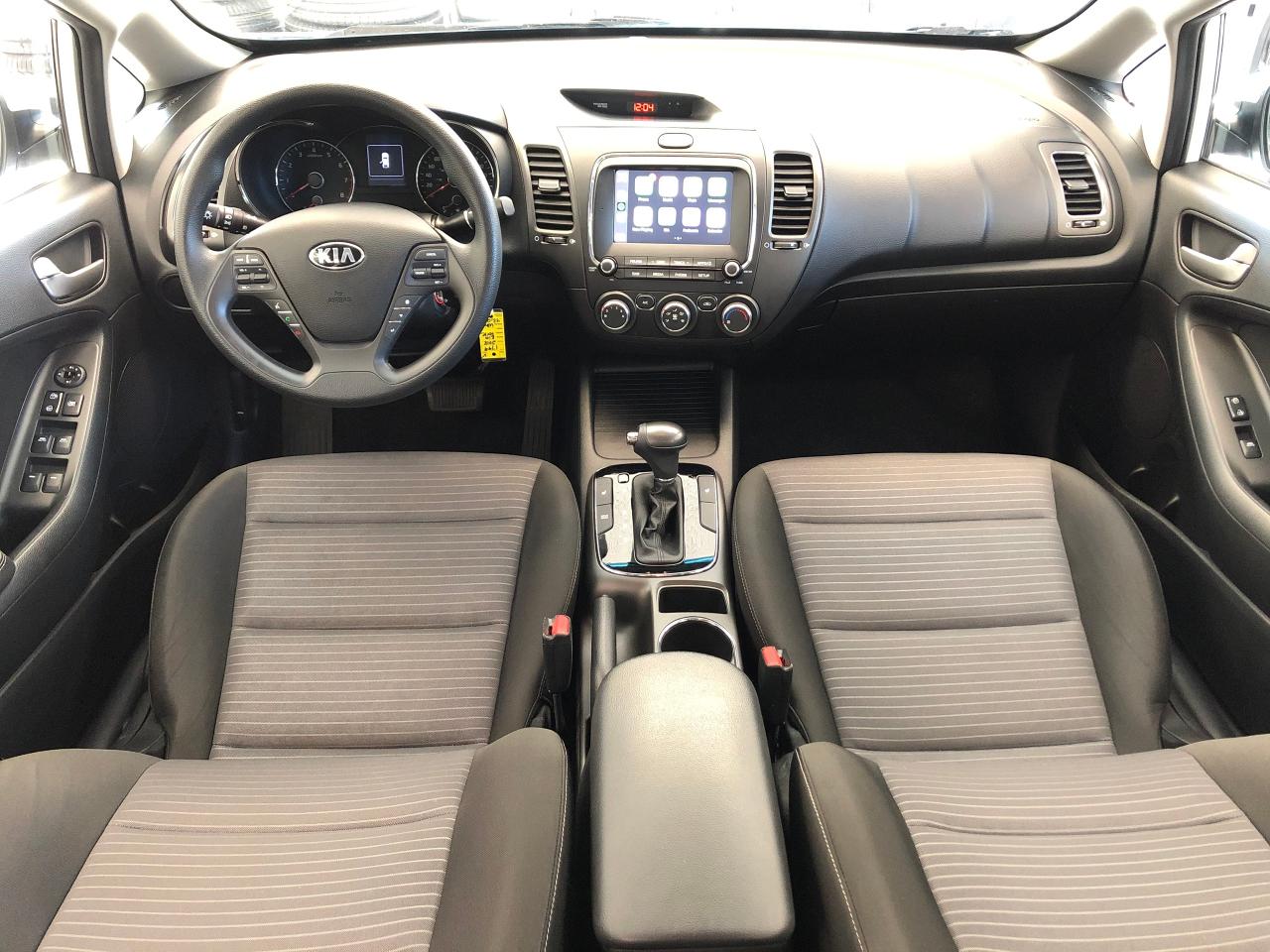 2018 Kia Forte LX+New Brakes+ApplePlay+Heated Seats+CLEAN CARFAX Photo2