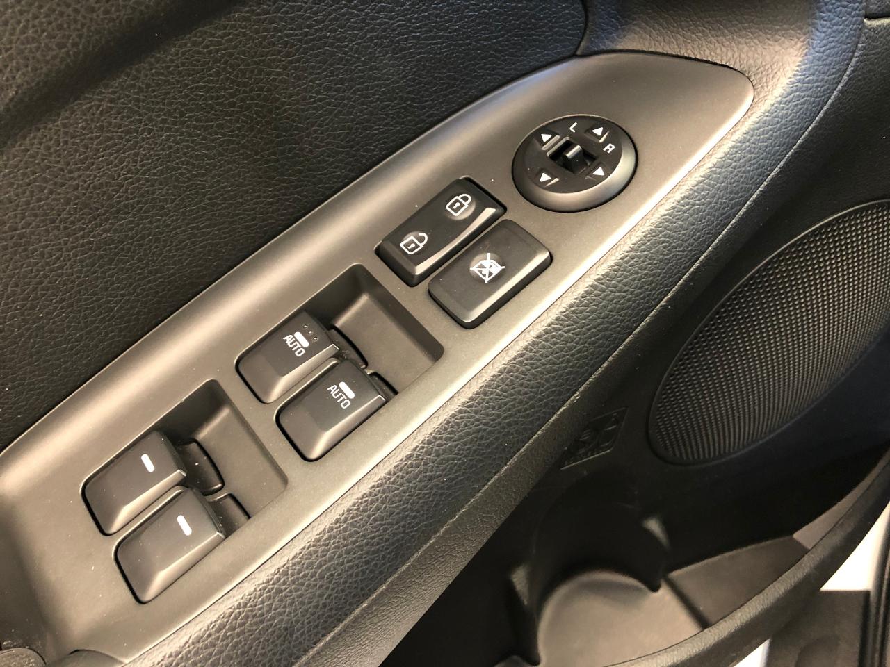 2018 Kia Forte LX+New Brakes+ApplePlay+Heated Seats+CLEAN CARFAX - Photo #32