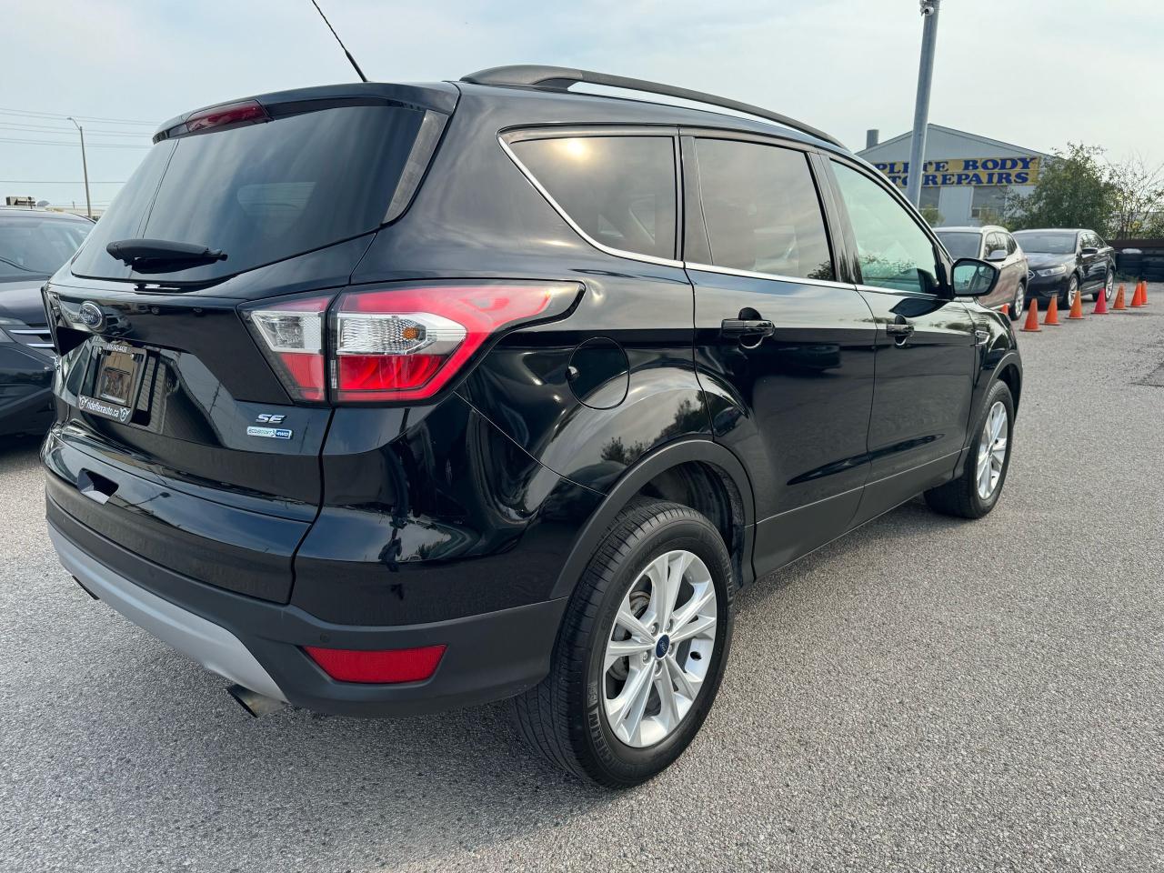 2017 Ford Escape SE - Photo #5