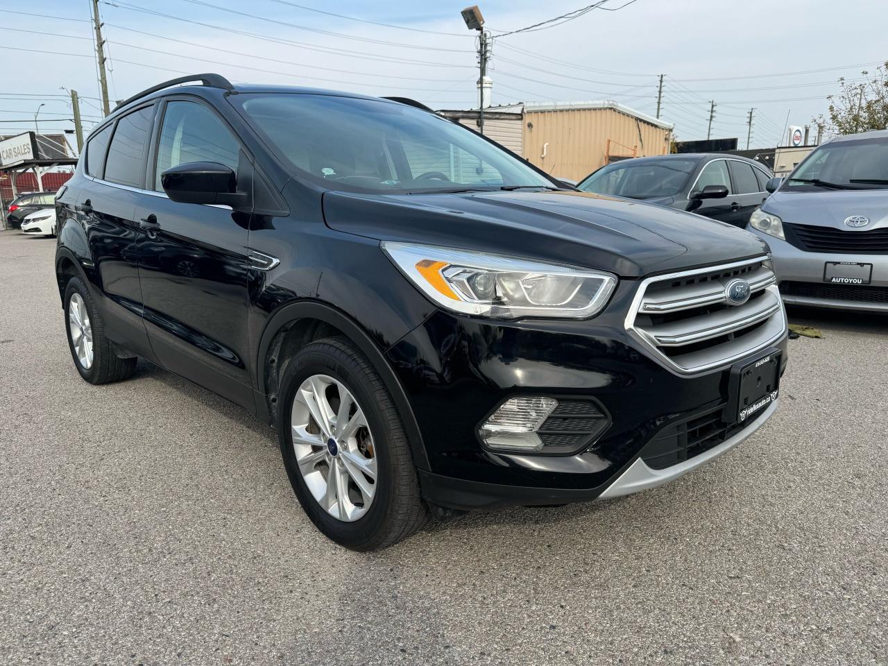 2017 Ford Escape SE - Photo #3