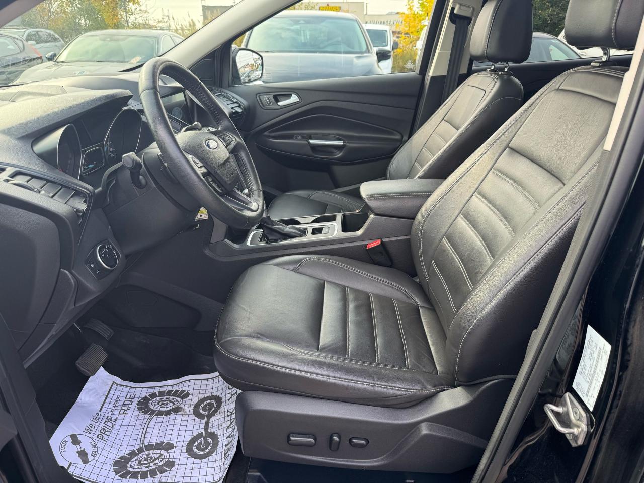 2017 Ford Escape SE - Photo #11