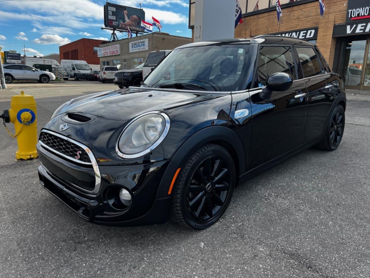 Used 2017 MINI Hardtop 5 DOOR COOPER S for sale in North York, ON