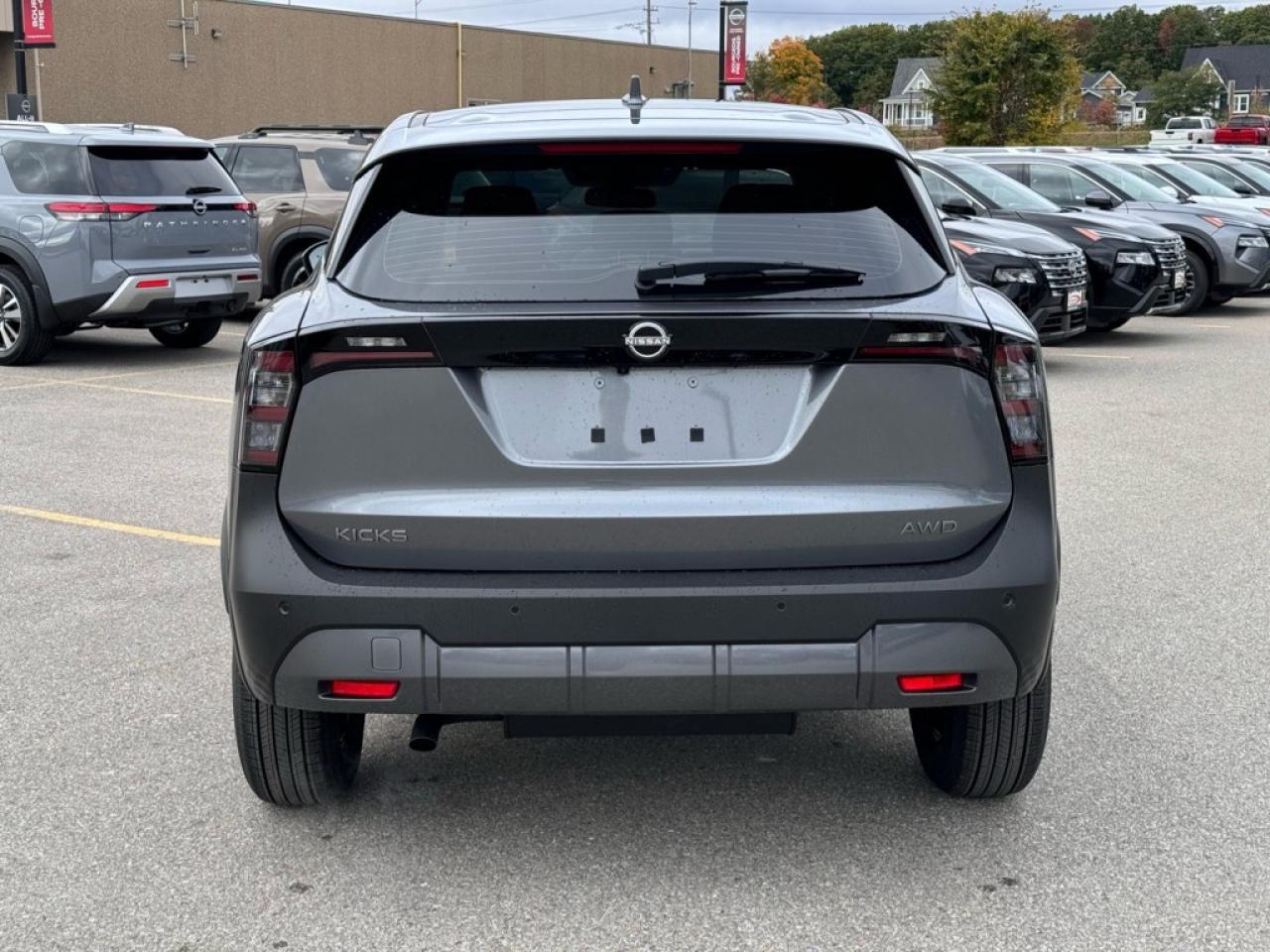 2025 Nissan Kicks S AWD Photo2