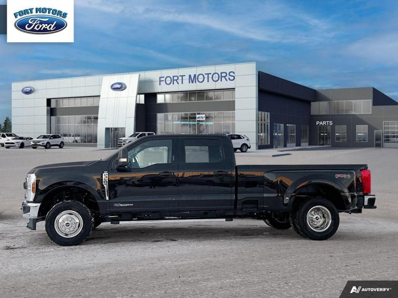 2024 Ford SUPERDUTY F-350® XLT Photo