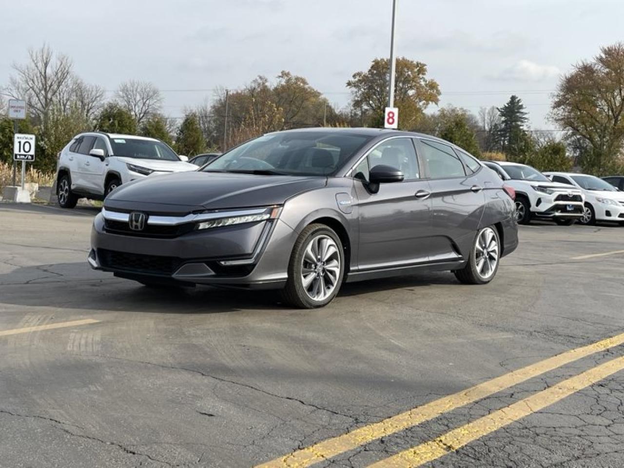 Used 2020 Honda Clarity Plug-In Hybrid Adaptive Cruise, Heated Seats, CarPlay + Android, Rear Camera, Bluetooth, Alloy Wheels and more! for sale in Guelph, ON