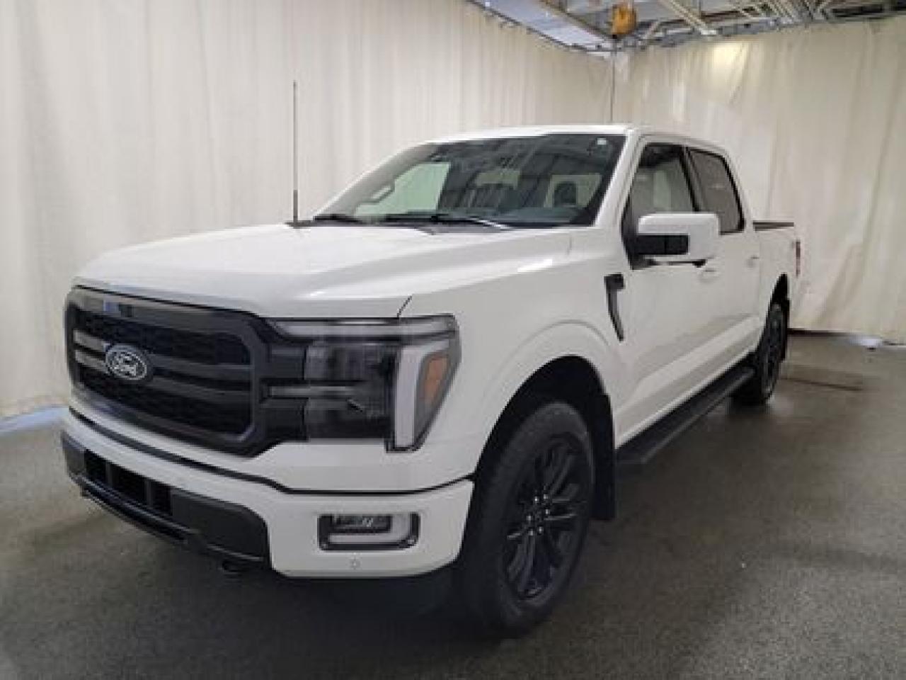 New 2024 Ford F-150 LARIAT W/ TWIN PANEL MOONROOF for sale in Regina, SK