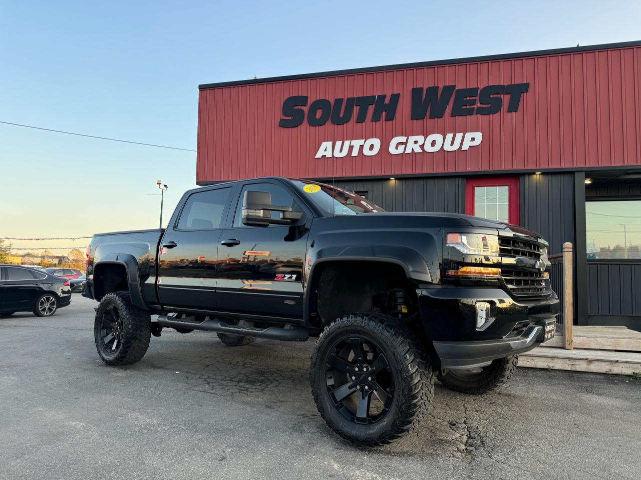 Used 2018 Chevrolet Silverado 1500 LT w/2LT for sale in London, ON