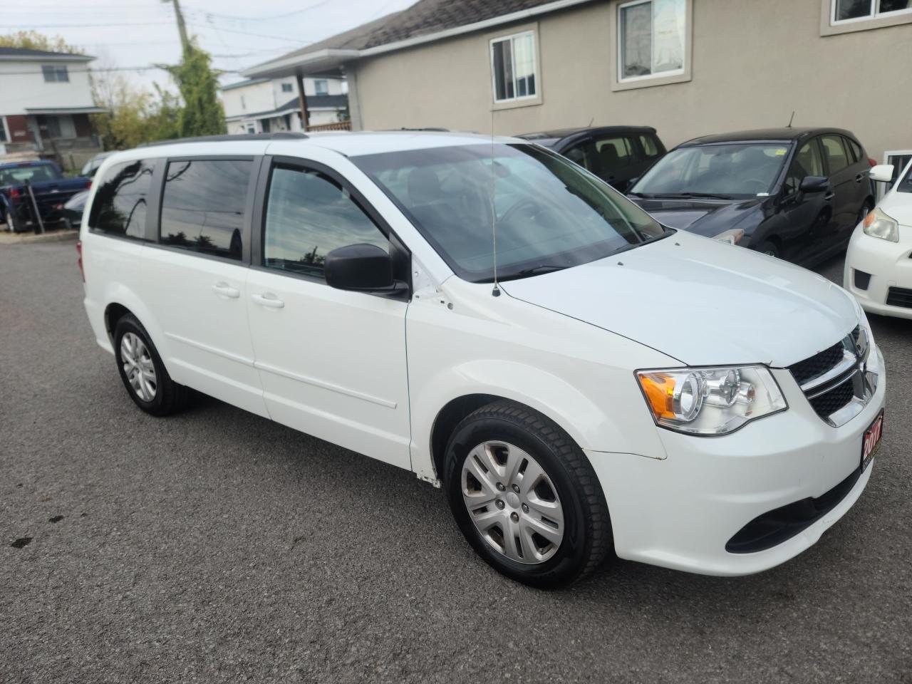 2017 Dodge Grand Caravan SXT, STO&GO, 7 PASS, POWER GROUP, A/C, 163 KM - Photo #3