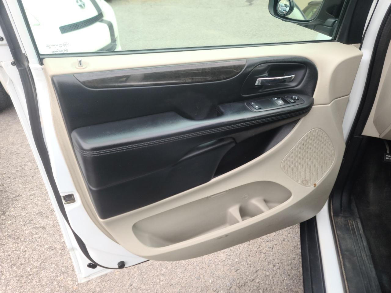 2017 Dodge Grand Caravan SXT, STO&GO, 7 PASS, POWER GROUP, A/C, 163 KM - Photo #16