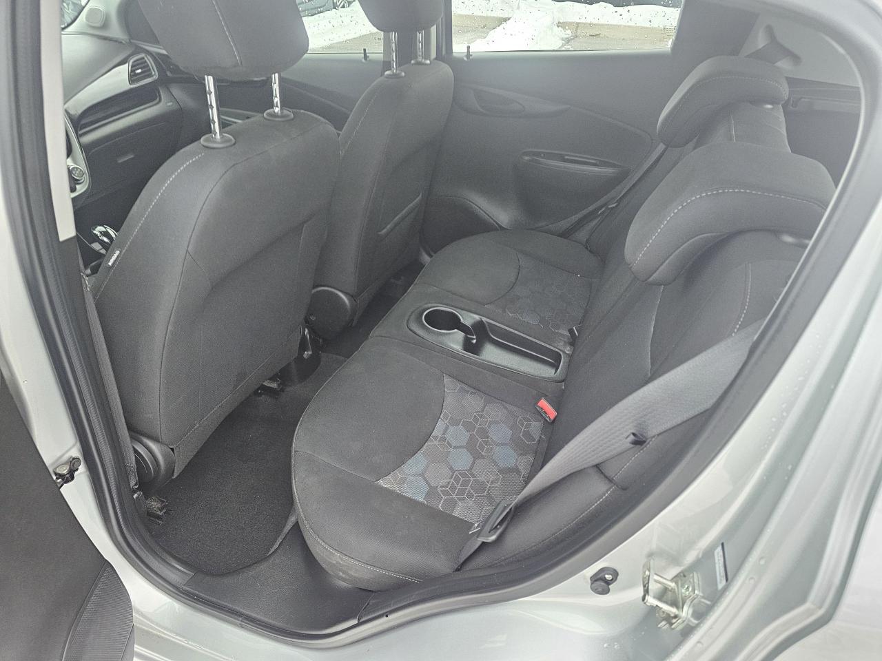 2017 Chevrolet Spark LT, AUTO, REAR VIEW CAMERA, BLUETOOTH, 76 KM Photo