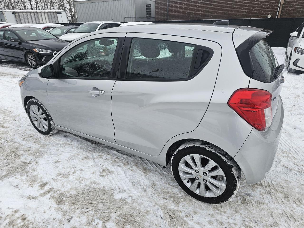 2017 Chevrolet Spark LT, AUTO, REAR VIEW CAMERA, BLUETOOTH, 76 KM Photo