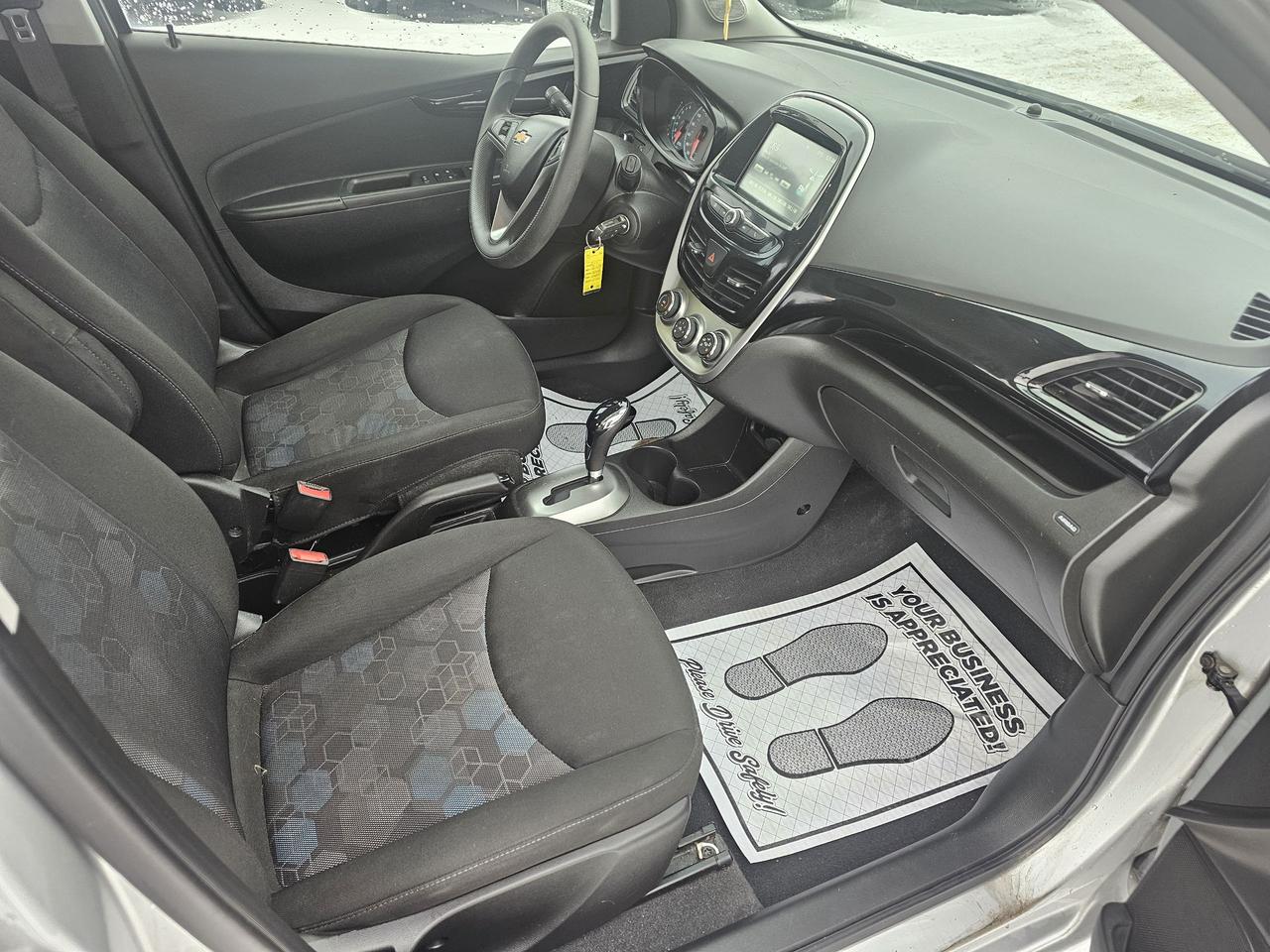 2017 Chevrolet Spark LT, AUTO, REAR VIEW CAMERA, BLUETOOTH, 76 KM Photo