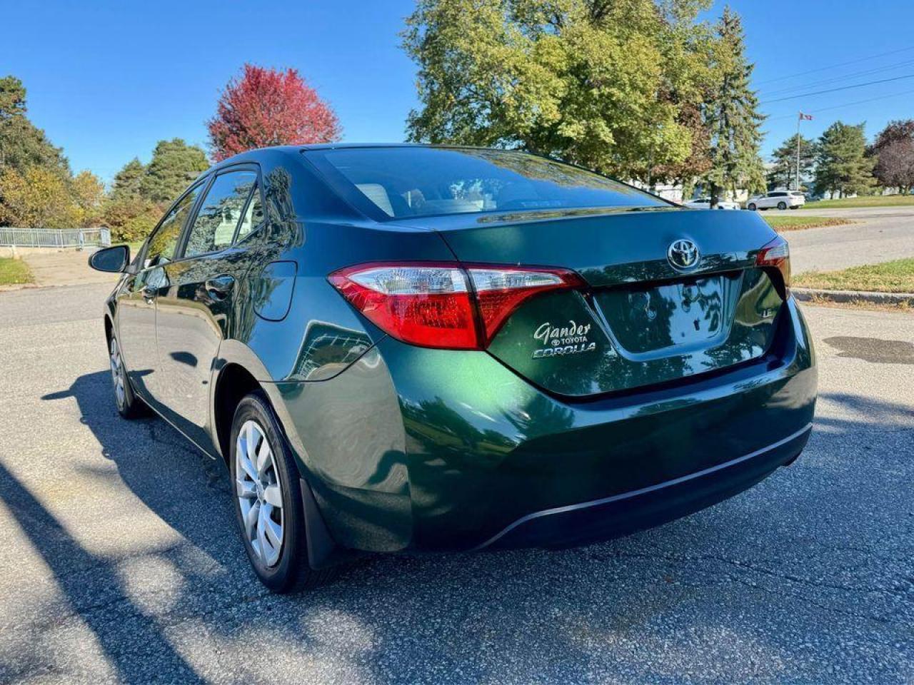 2016 Toyota Corolla 4dr Sdn CVT LE - Photo #18