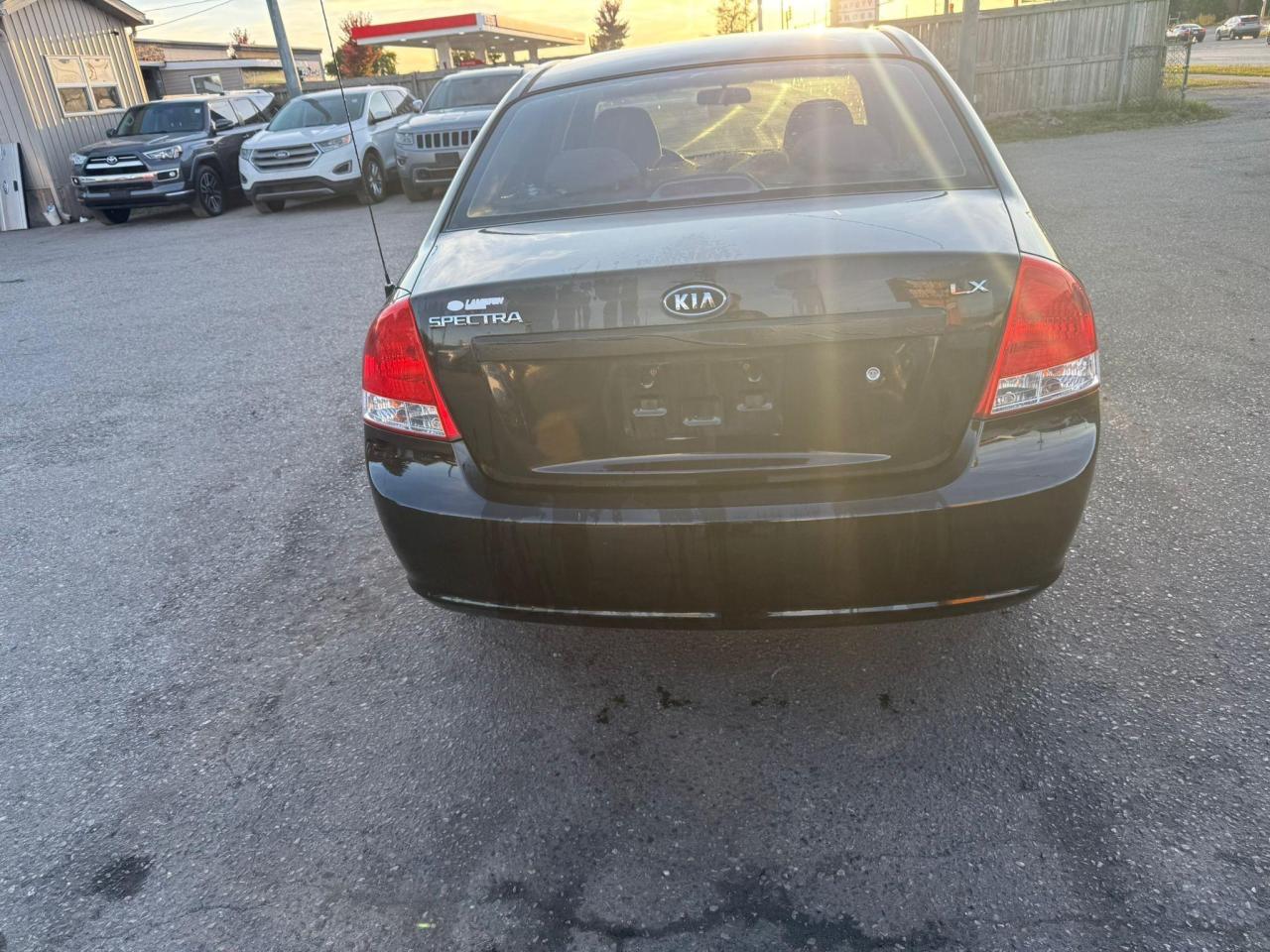 2008 Kia Spectra LX, AUTO, 4 CYL, ONLY 153KMS, AS IS SPECIAL - Photo #4