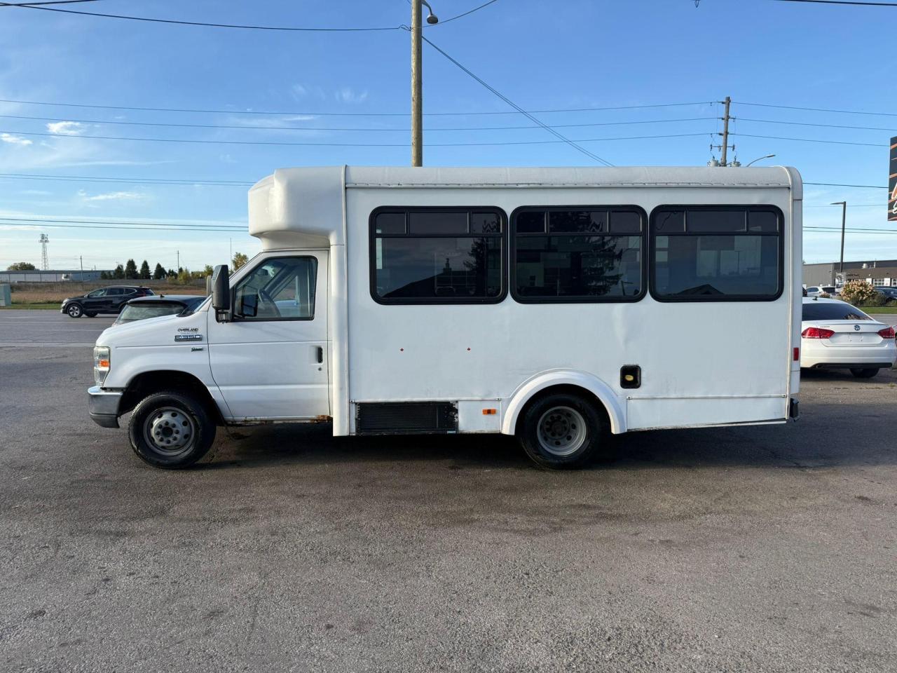 2010 Ford Econoline E350, GAS, 10 PASSENGER, AS IS SPECIAL - Photo #2