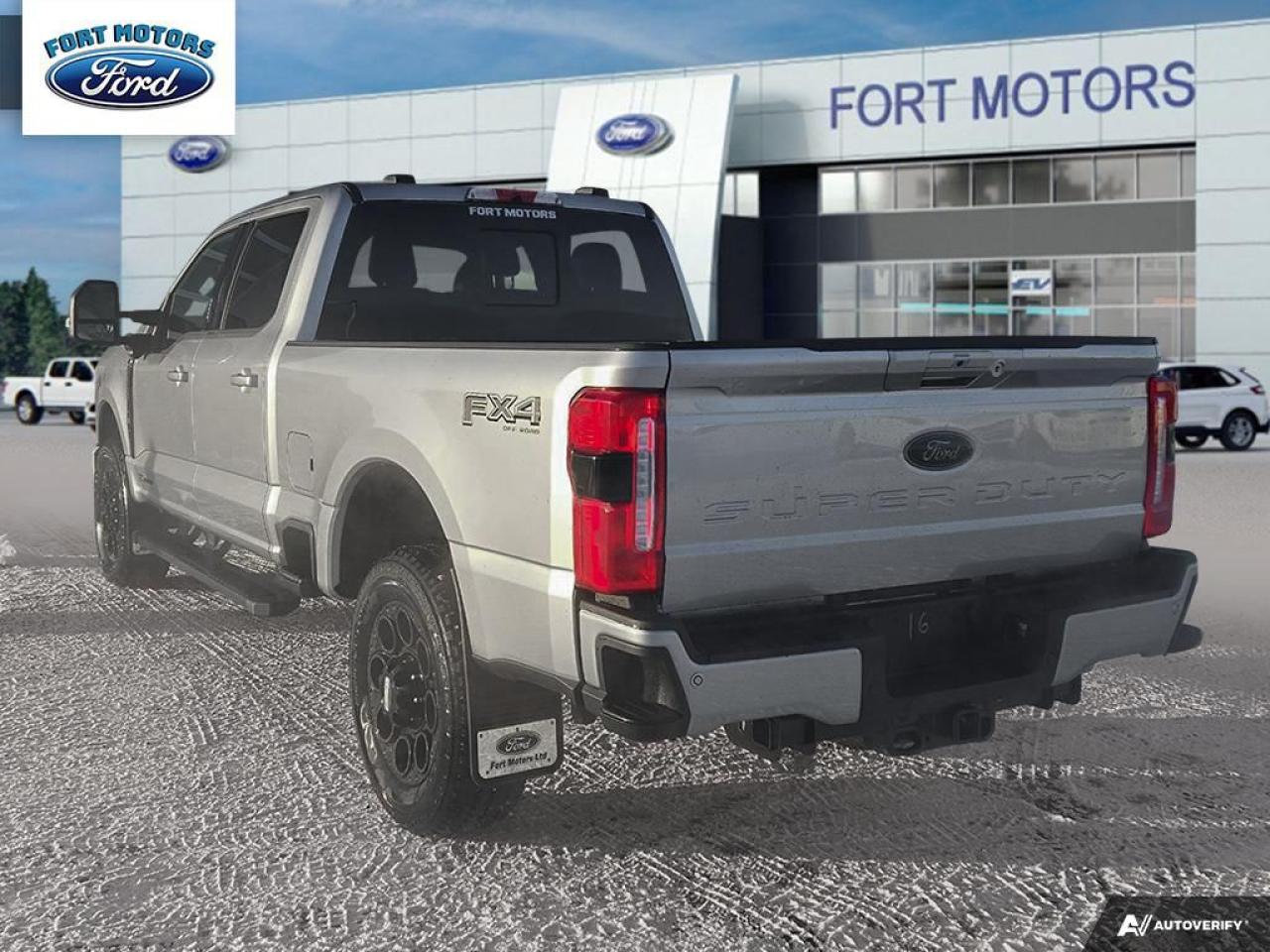 2024 Ford SUPERDUTY F-350® XLT Photo