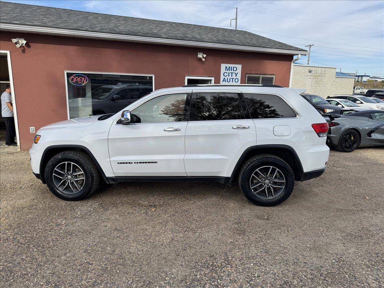 Used 2018 Jeep Grand Cherokee LIMITED 4WD for sale in Saskatoon, SK