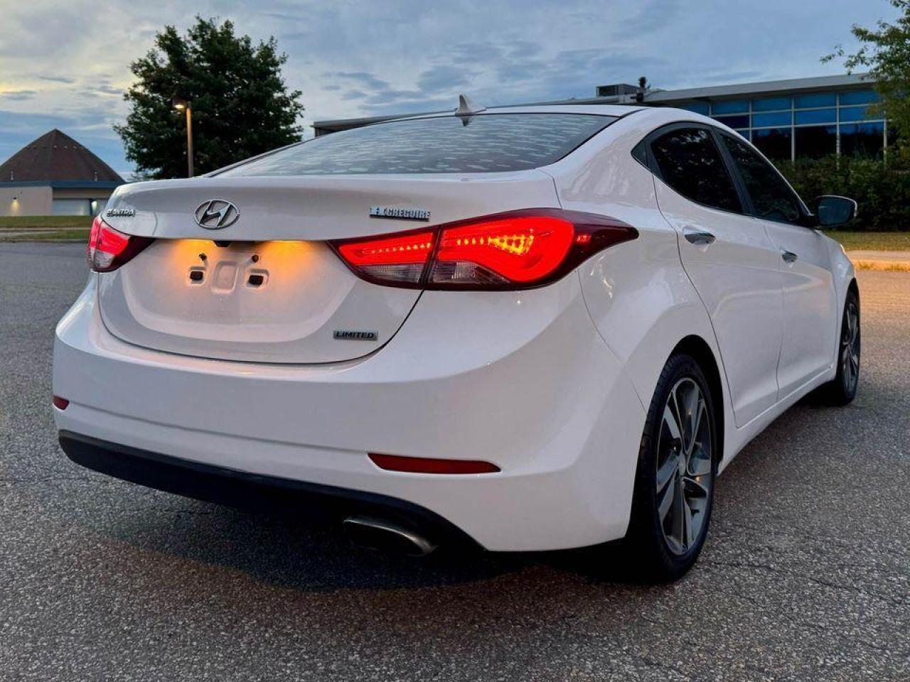 2016 Hyundai Elantra Limited / Navi - Photo #8