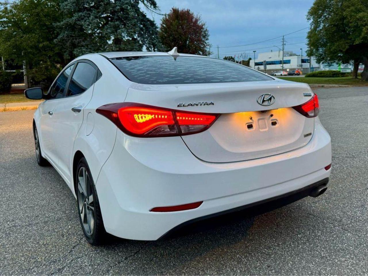 2016 Hyundai Elantra Limited / Navi - Photo #9