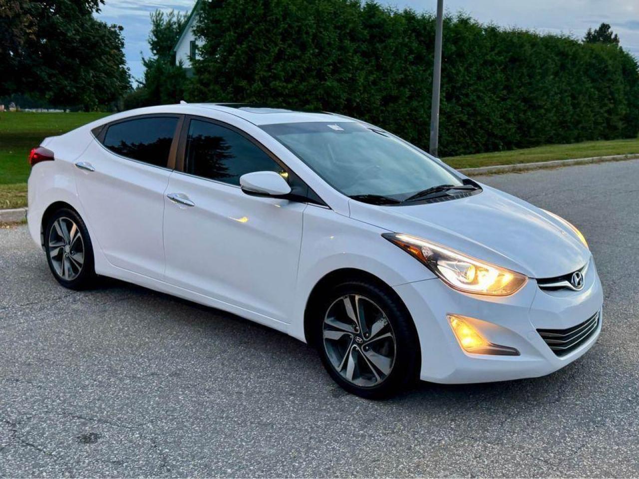 2016 Hyundai Elantra Limited / Navi