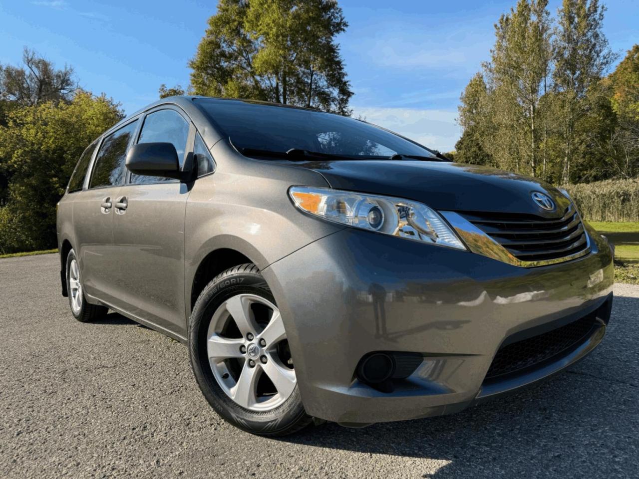 Used 2016 Toyota Sienna 5DR LE 8-PASS FWD for sale in Waterloo, ON