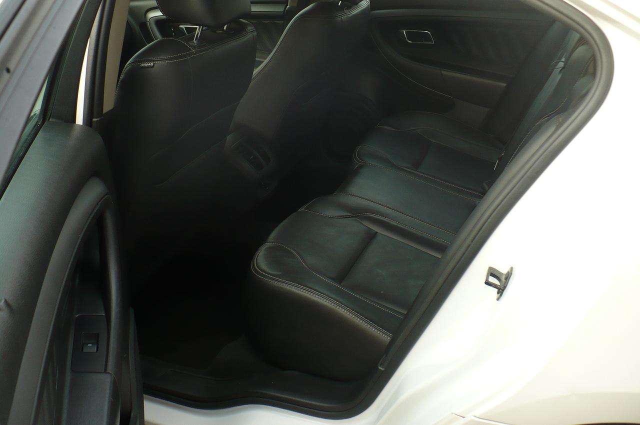 2010 Ford Taurus 4DR SDN SEL FWD Photo