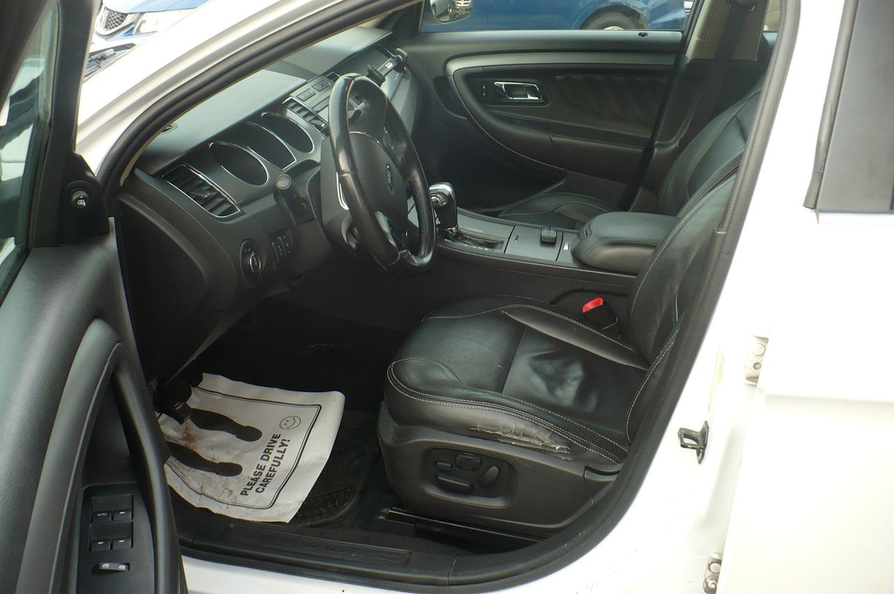 2010 Ford Taurus 4DR SDN SEL FWD Photo