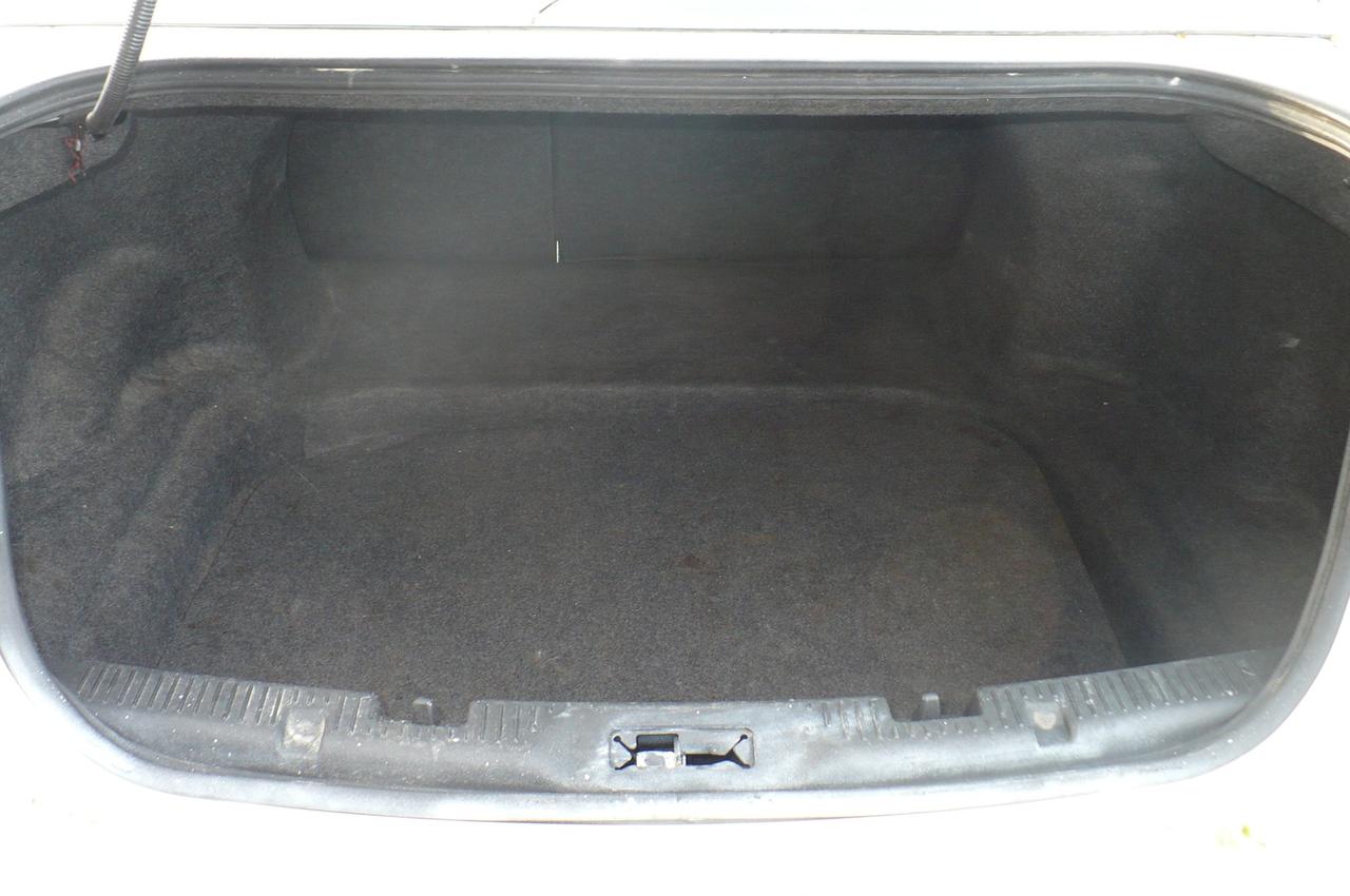 2010 Ford Taurus 4DR SDN SEL FWD Photo