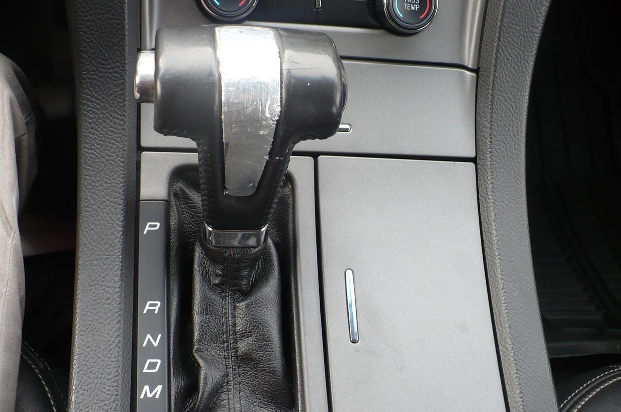 2010 Ford Taurus 4DR SDN SEL FWD Photo