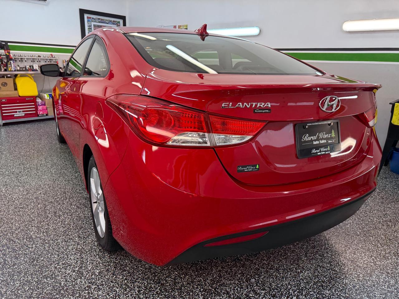 2013 Hyundai Elantra Coupe GLS - Photo #4