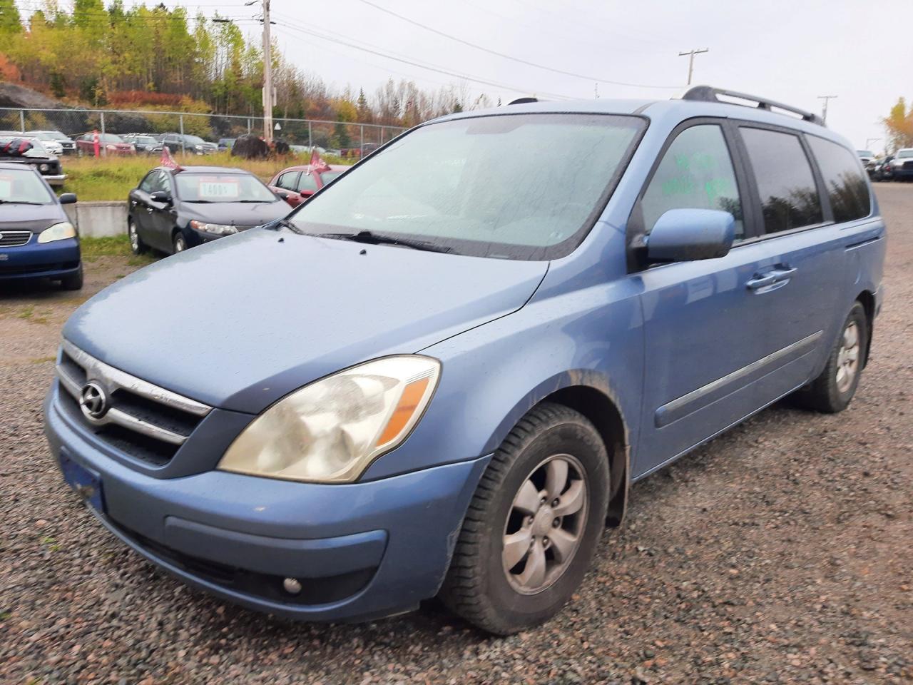 Used 2007 Hyundai Entourage  for sale in Jonquière, QC