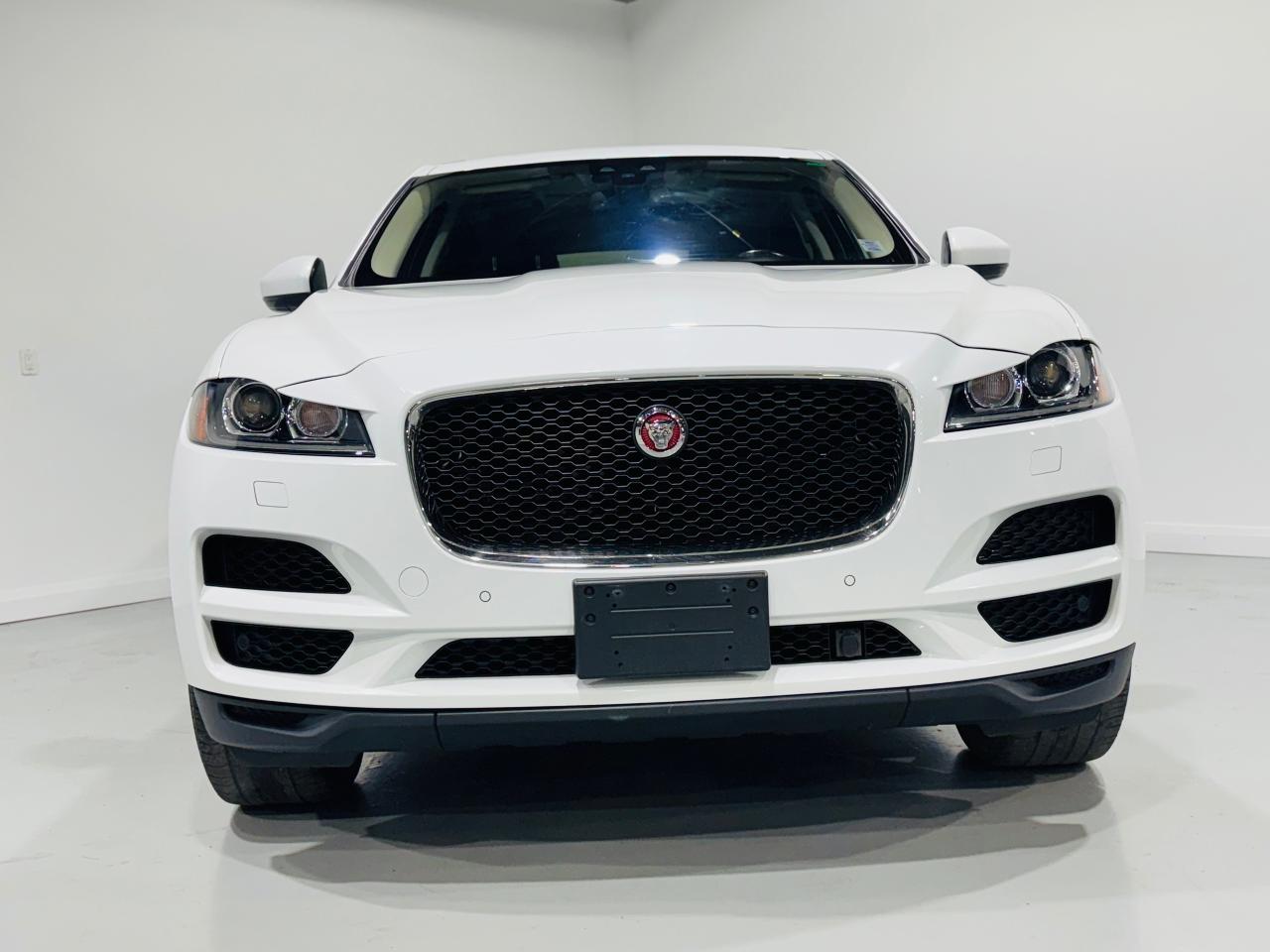 2018 Jaguar F-PACE 25t Premium - Photo #2