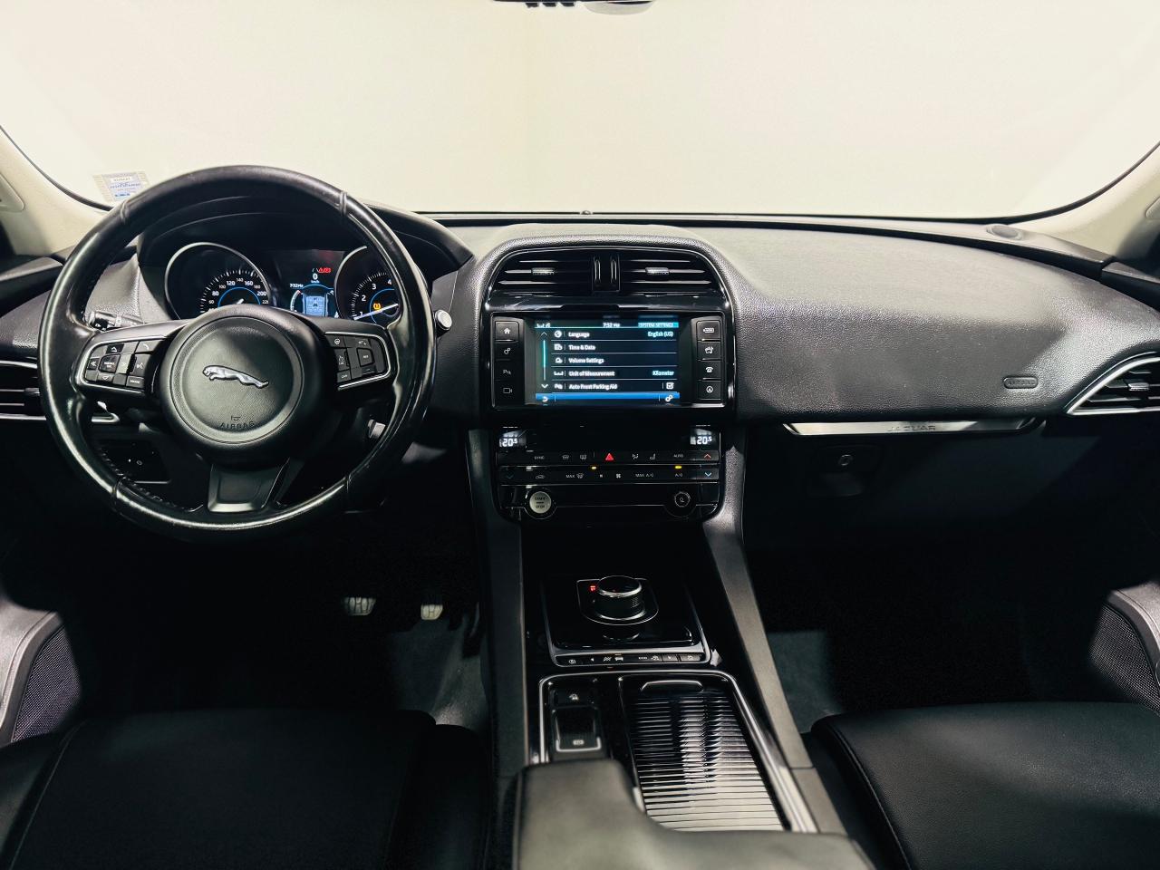 2018 Jaguar F-PACE 25t Premium - Photo #22