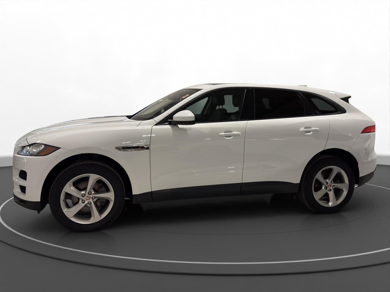 2018 Jaguar F-PACE 25t Premium - Photo #5