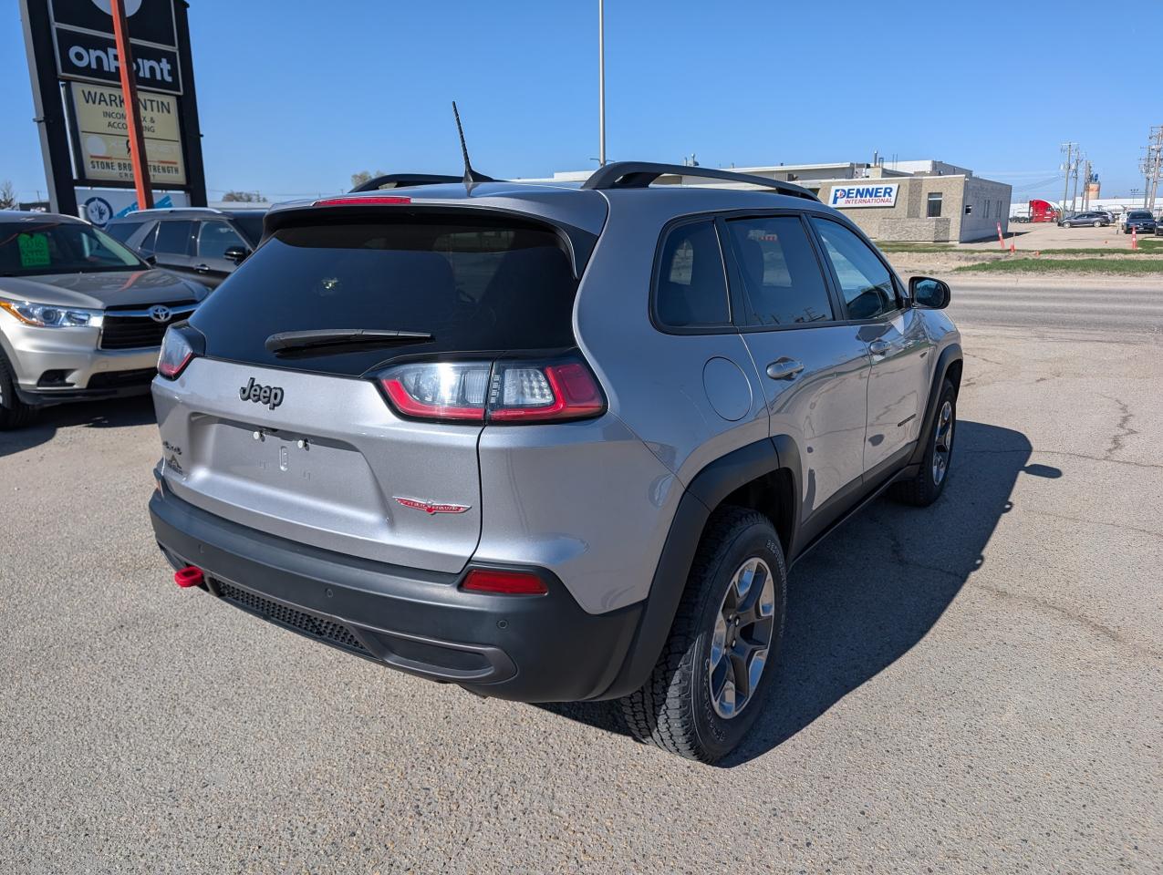 2019 Jeep Cherokee Trailhawk | Command Start | Leather | Htd Steering - Photo #4