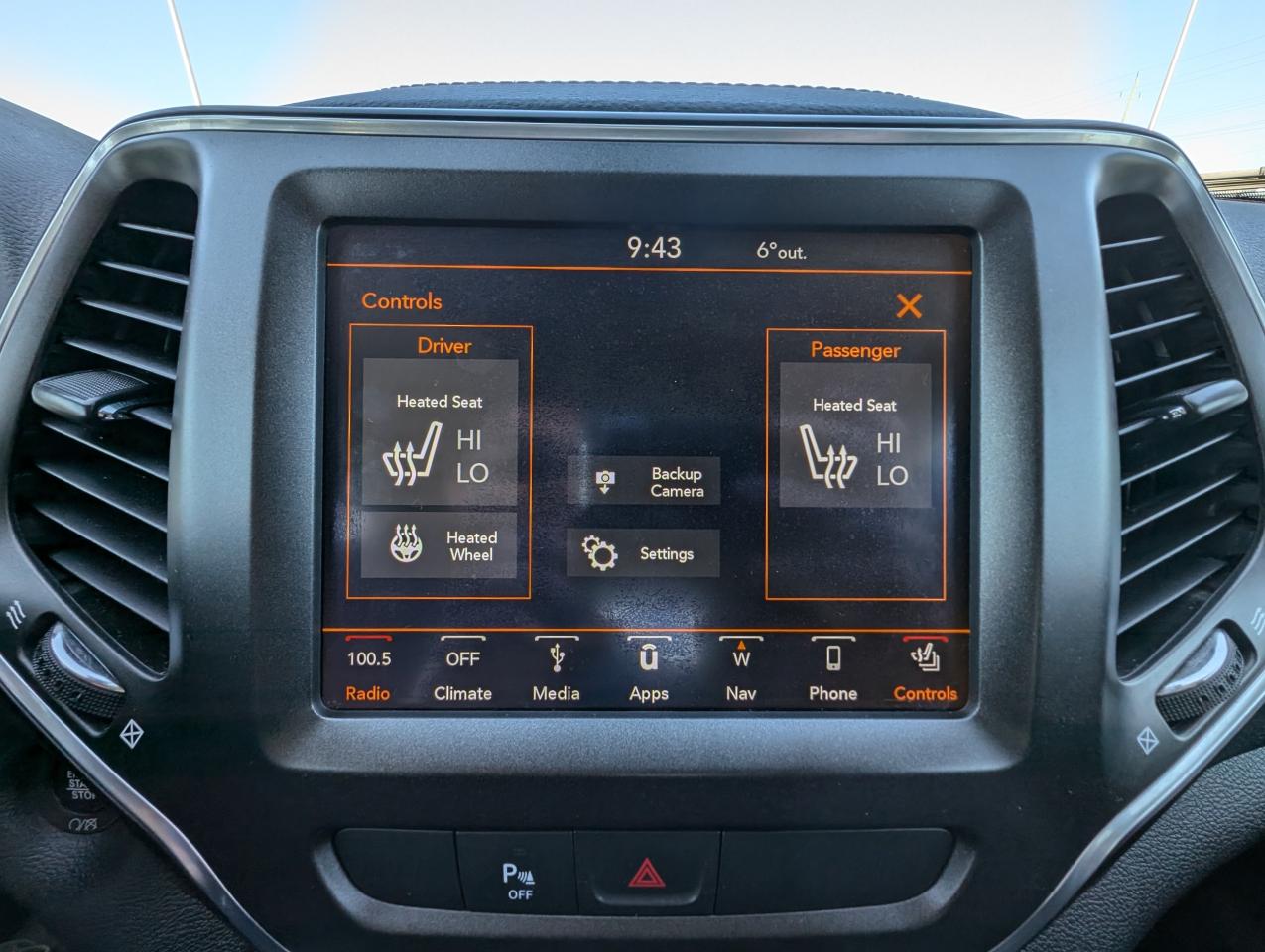 2019 Jeep Cherokee Trailhawk | Command Start | Leather | Htd Steering - Photo #11