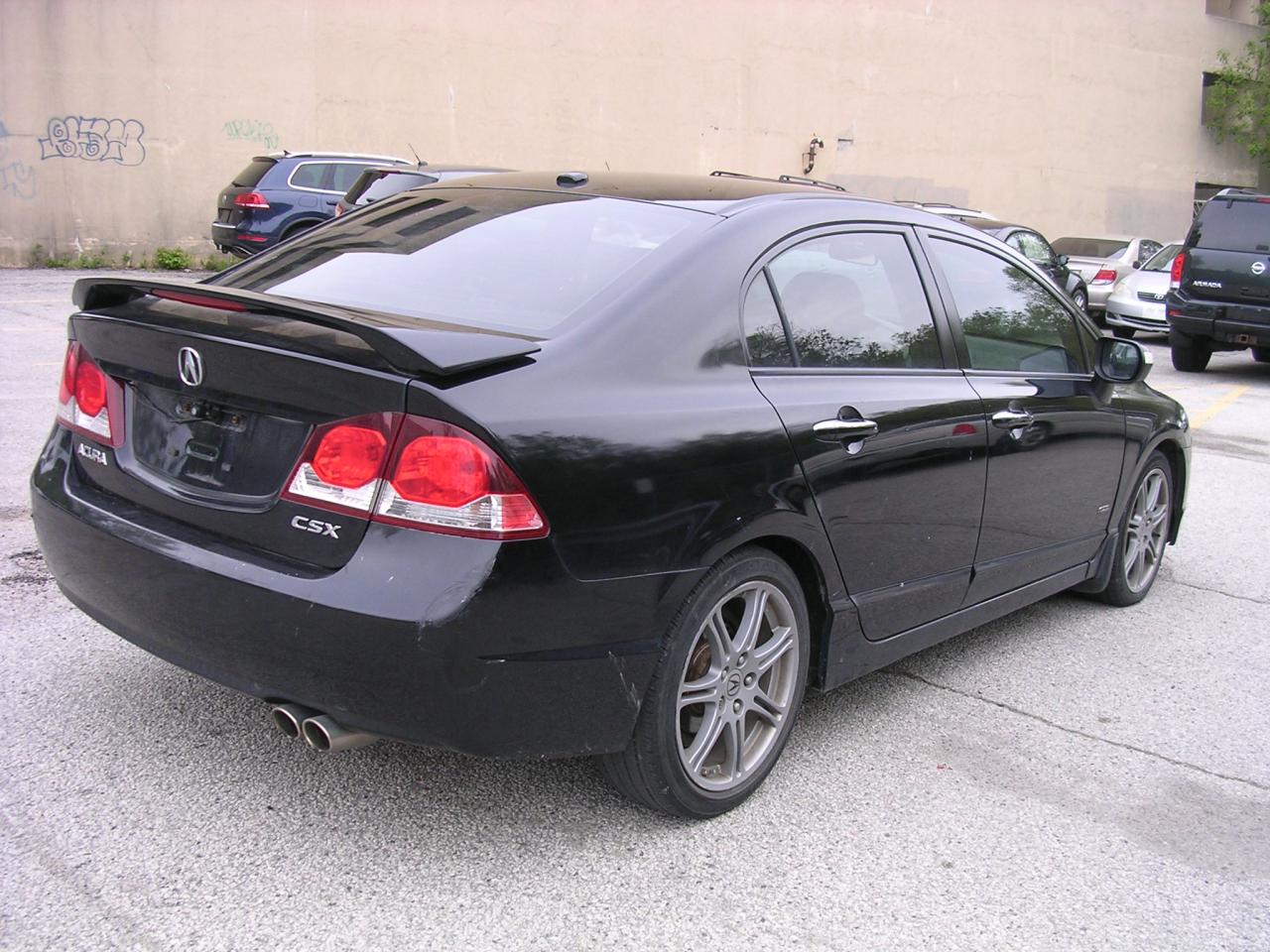 2011 Acura CSX Tech - Photo #3