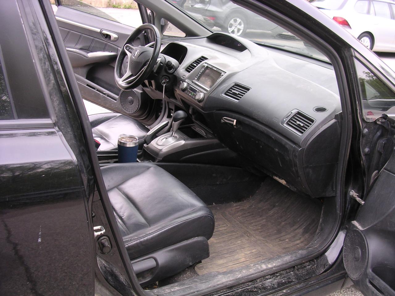 2011 Acura CSX Tech - Photo #9