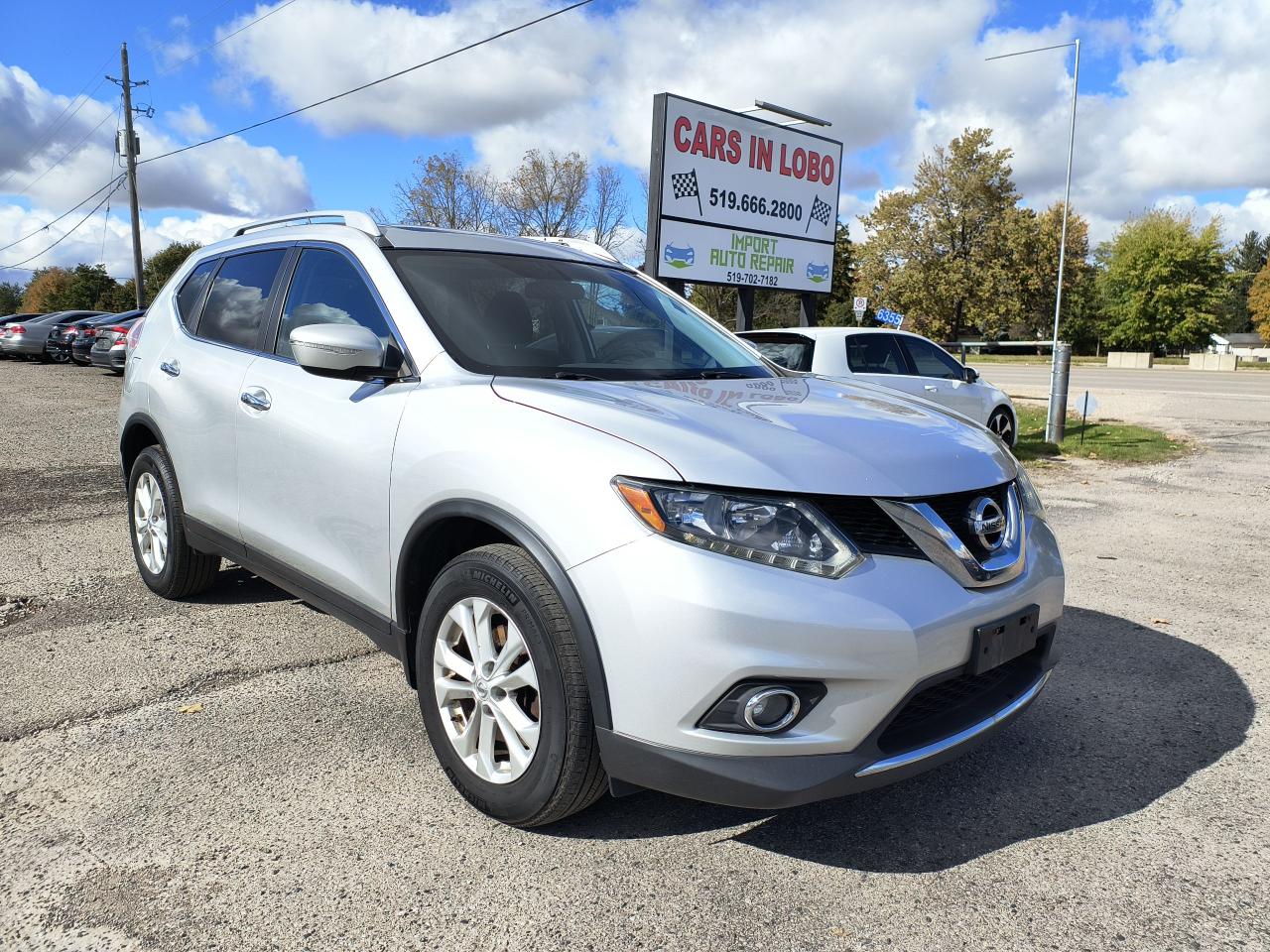 Used 2014 Nissan Rogue AWD SV for sale in Komoka, ON