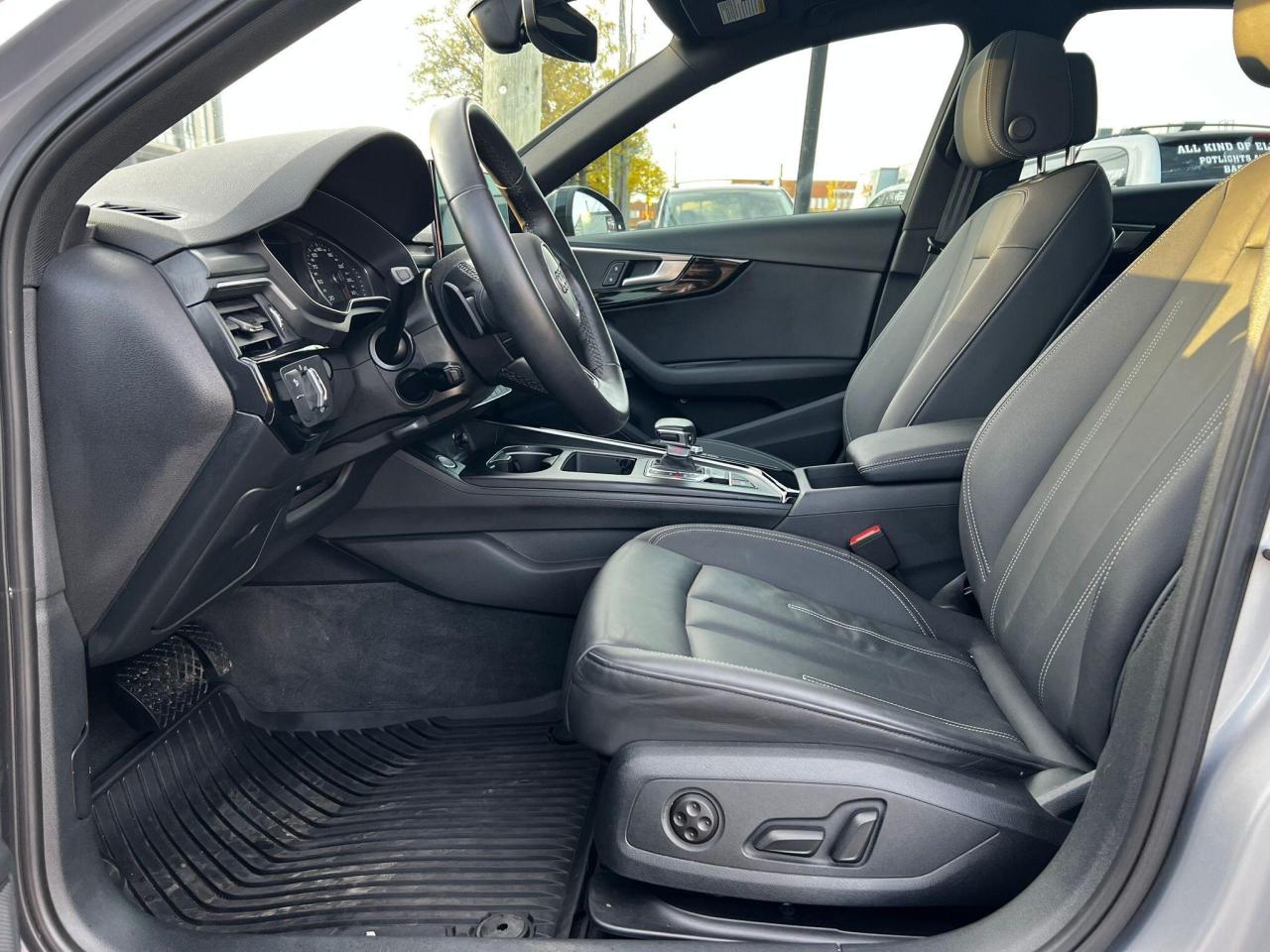 2022 Audi A4 Komfort 45 TFSI quattro Photo