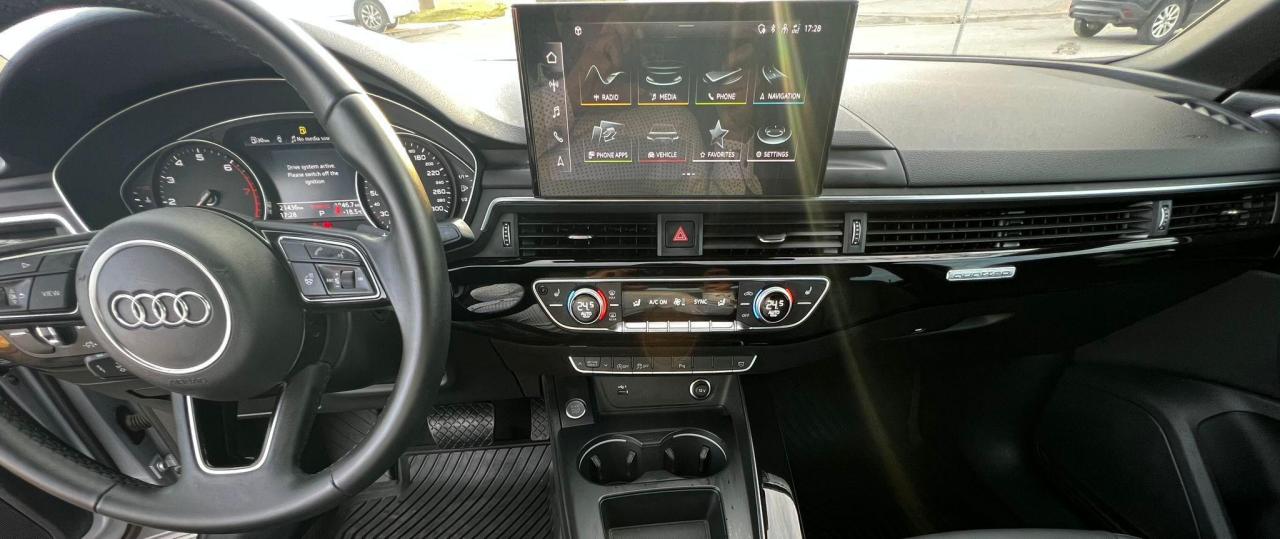 2022 Audi A4 Komfort 45 TFSI quattro Photo