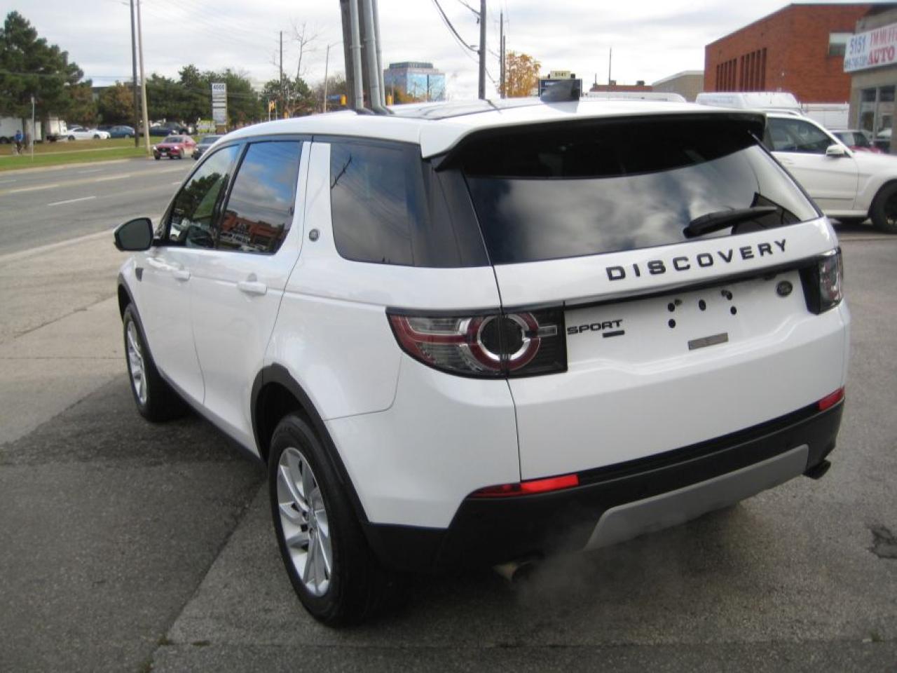 2017 Land Rover Discovery Sport HSE/NAVI/REAR CAM/PANO SUNROOF - Photo #9