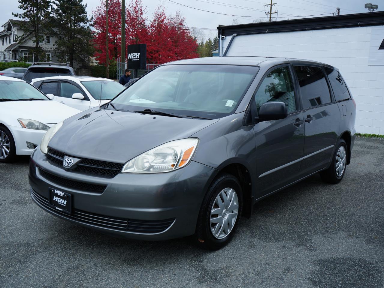 Used 2005 Toyota Sienna 5dr 8-Passenger FINANCING AVAILABLE for sale in Surrey, BC