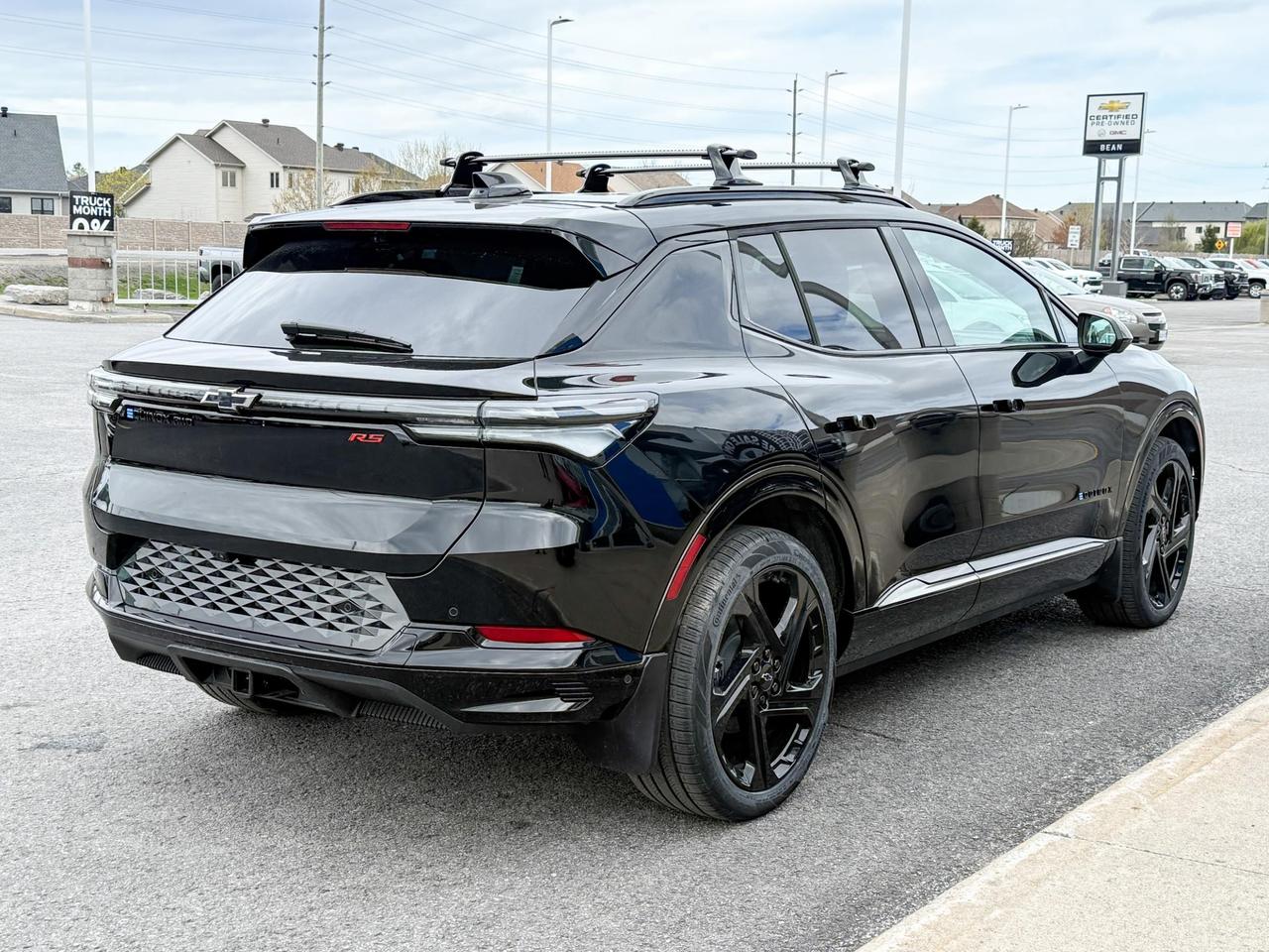 2025 Chevrolet Equinox EV RS FULLY ELECTRIC WITH REMOTE START/ENTRY, SUNROOF, HEATED SEATS, HEATED STEERING WHEEL, VENTILATED SEATS, POWER LIFTGATE, HD SURROUND VISION Photo